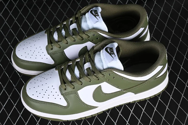 All categories Nk SB Dunk series Nk SB Dunk Low low-top sneakers J version Nk Dunk Low olive green SB smashed backboard fashion casual sneakers DD1503-120